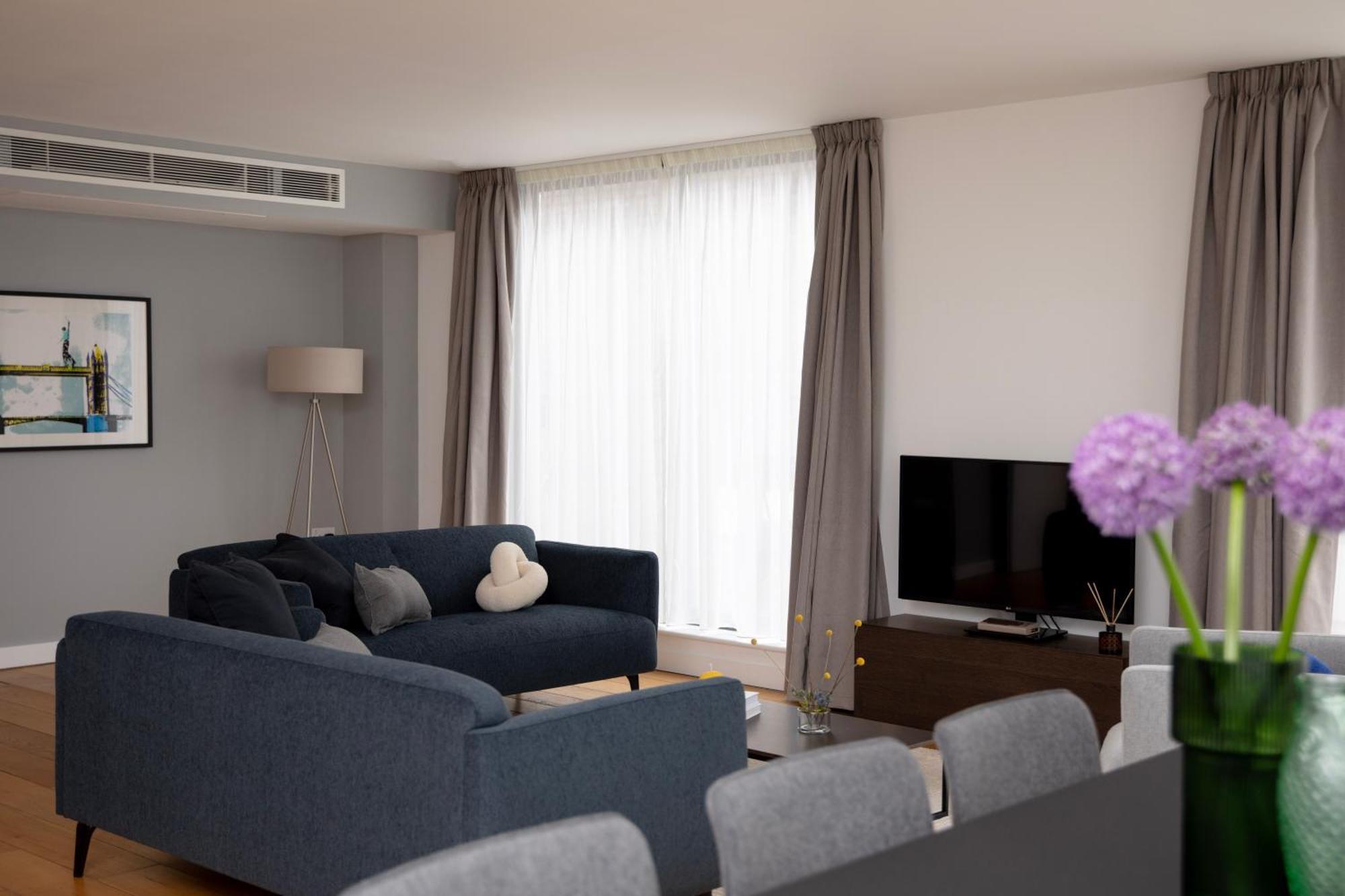 Bob W Tower Hill Residences London Exterior photo